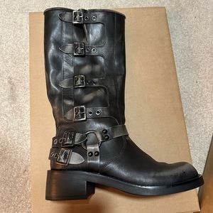 Rocky Distressed Brown Boots